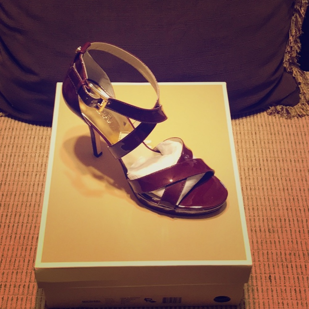 Micheal Kors Heel
